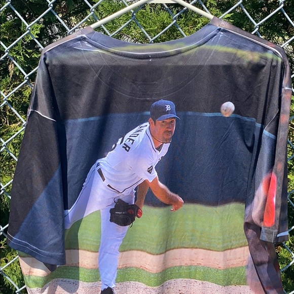 Justin Verlander Detroit Tiger 360 Gear T Shirt - Picture 6 of 6